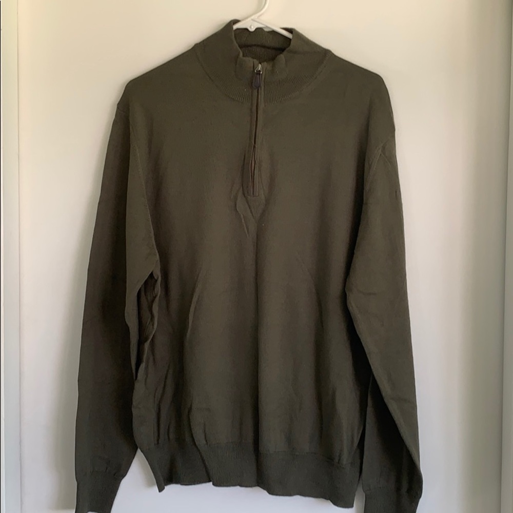 Lines Rossi sweater.
